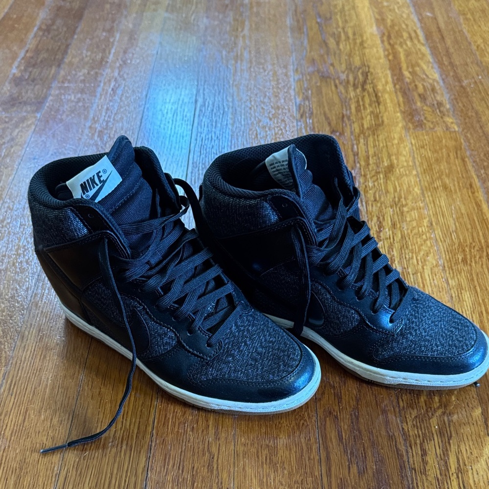 Nike Black Textured High-Tops